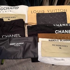 11 dust bags of varying sizes